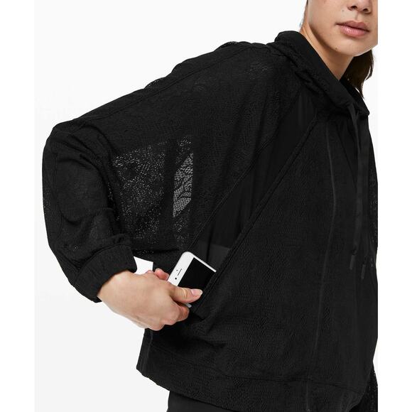 Lululemon In Depth Jacket Lace Combo Black Edition RARE Athletic Size 6 EUC - Picture 2 of 14